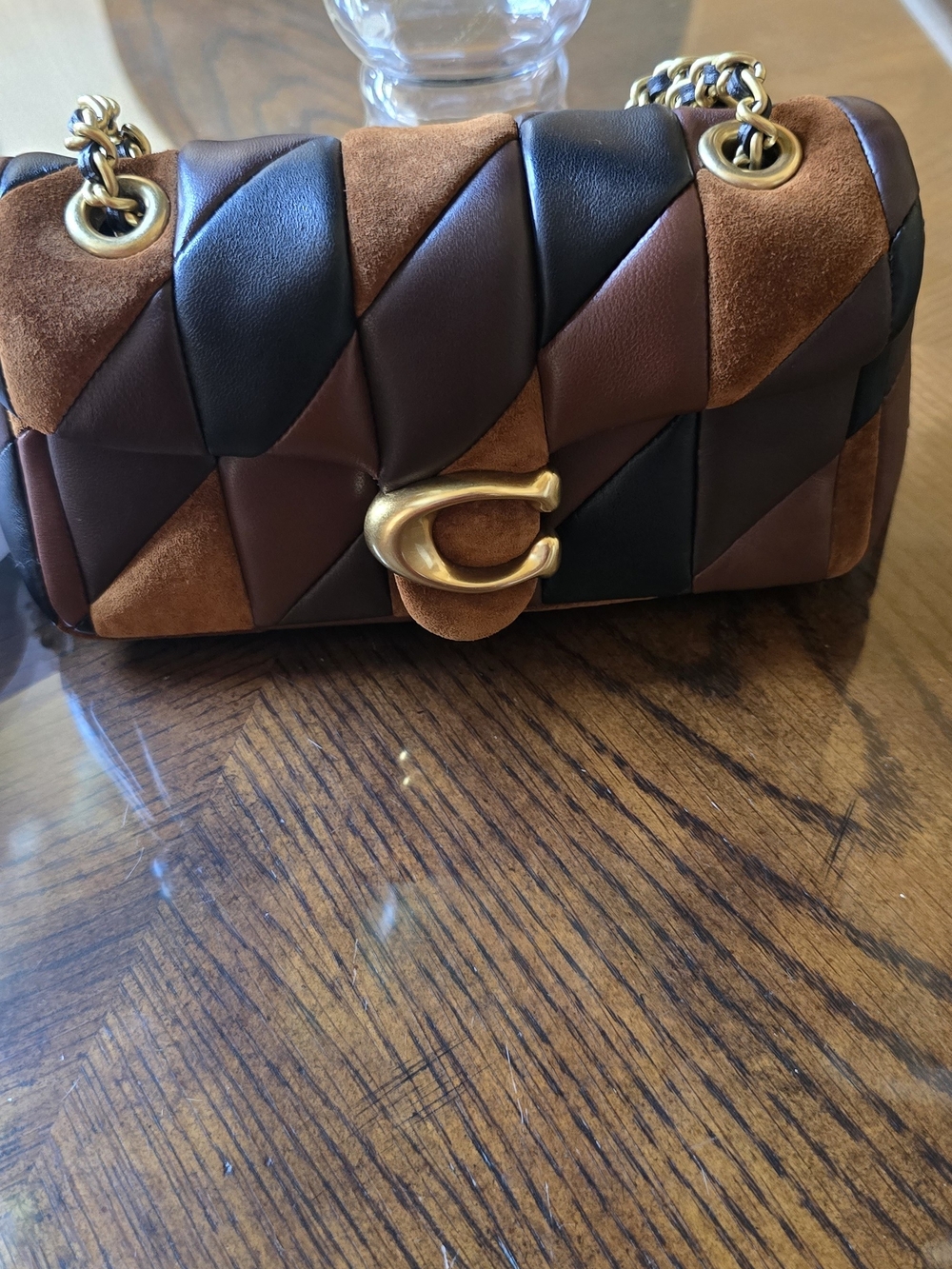 Coach Tabby Patchwork Quilted Leather Chain Shoulder Bag in Maple Brown. - Picture 3 of 17